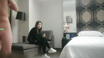 利利坚辛苦高品质探花搞得太勐妹子被操哭大奶颜值美女返场往死里爆插小穴受不了只能口爆