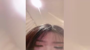 夜店气氛组渣女小可爱露脸激情大秀，深夜陪狼友发骚，诱惑舞蹈听狼友指挥展示性感骚穴，水多粉嫩人美又骚