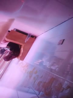 2021_11_28_小黑探花骑小摩托红灯区操逼 ，小房间坐着几个妹子，挑一个小房间操，撸硬直接干速度搞完走人