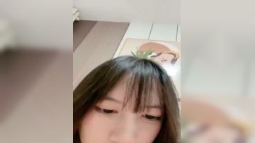 清纯美少女！新人姐妹花刚下海！文静乖巧，收费房脱光光，粉嫩小穴互摸，大姨妈还没走完第03集